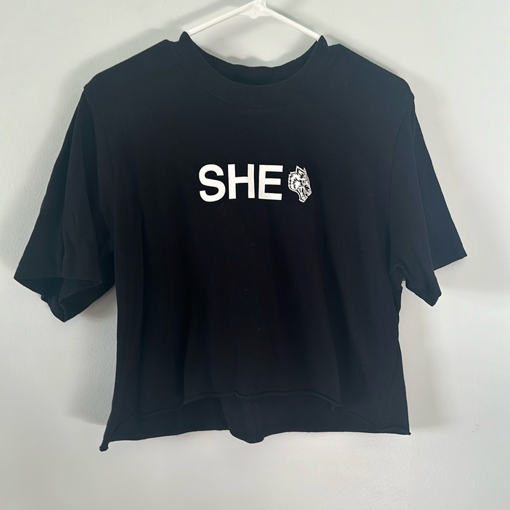 She darc sport black crop top size medium